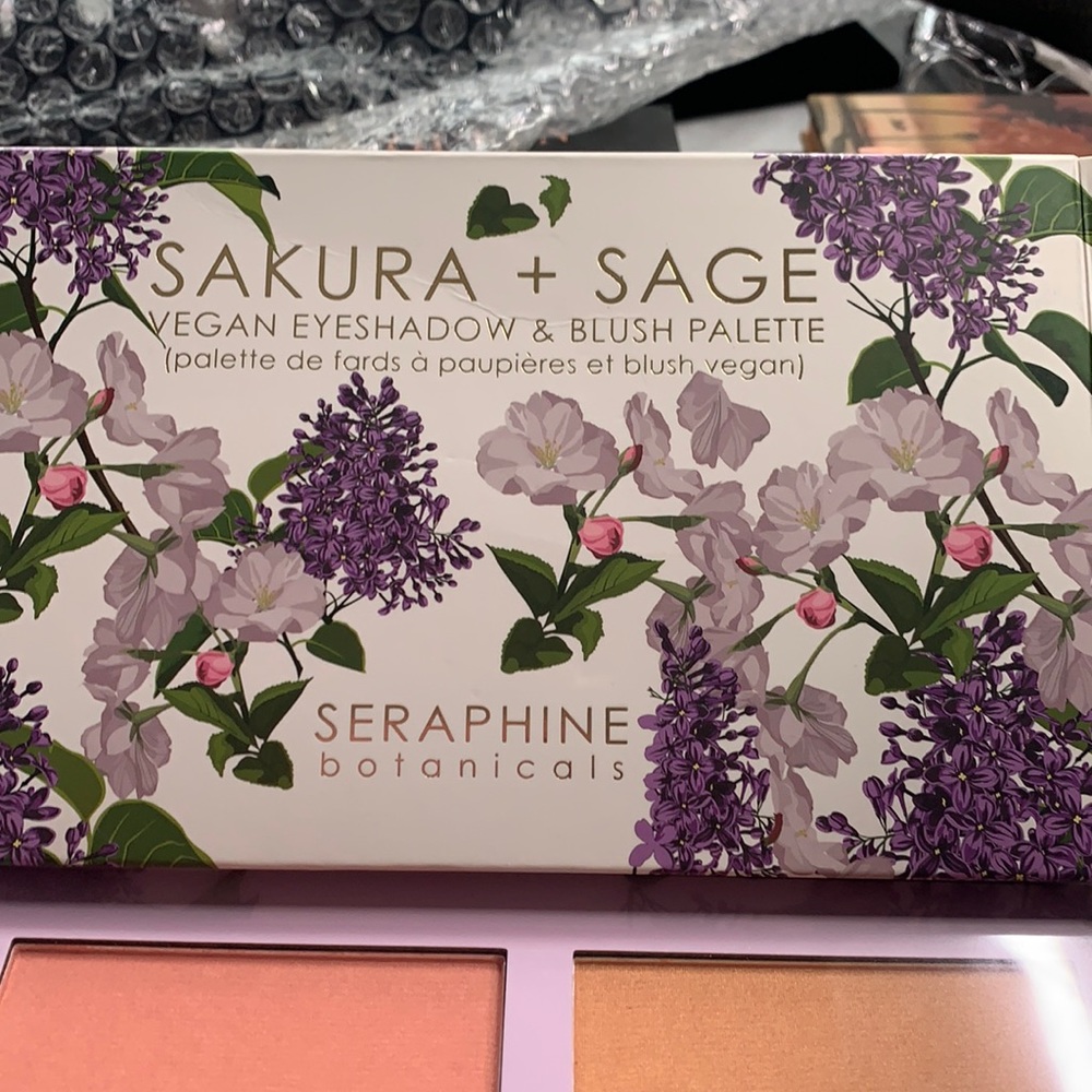 BNIB Sakura &Sage EyeShadow&Blush Palette